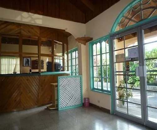 Ξενοδοχείο Pure Garden Resort Νεγκρίλ